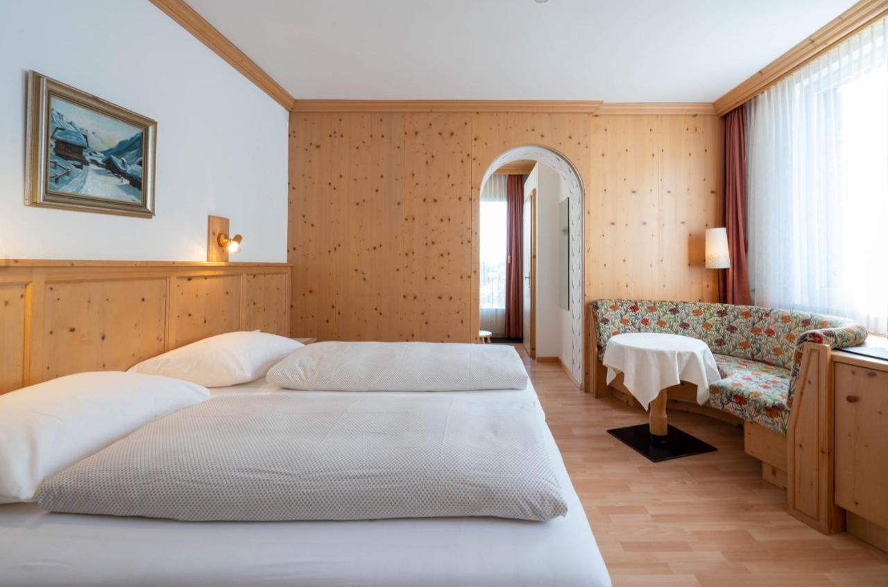 Hotel Baeren St. Moritz Exterior foto