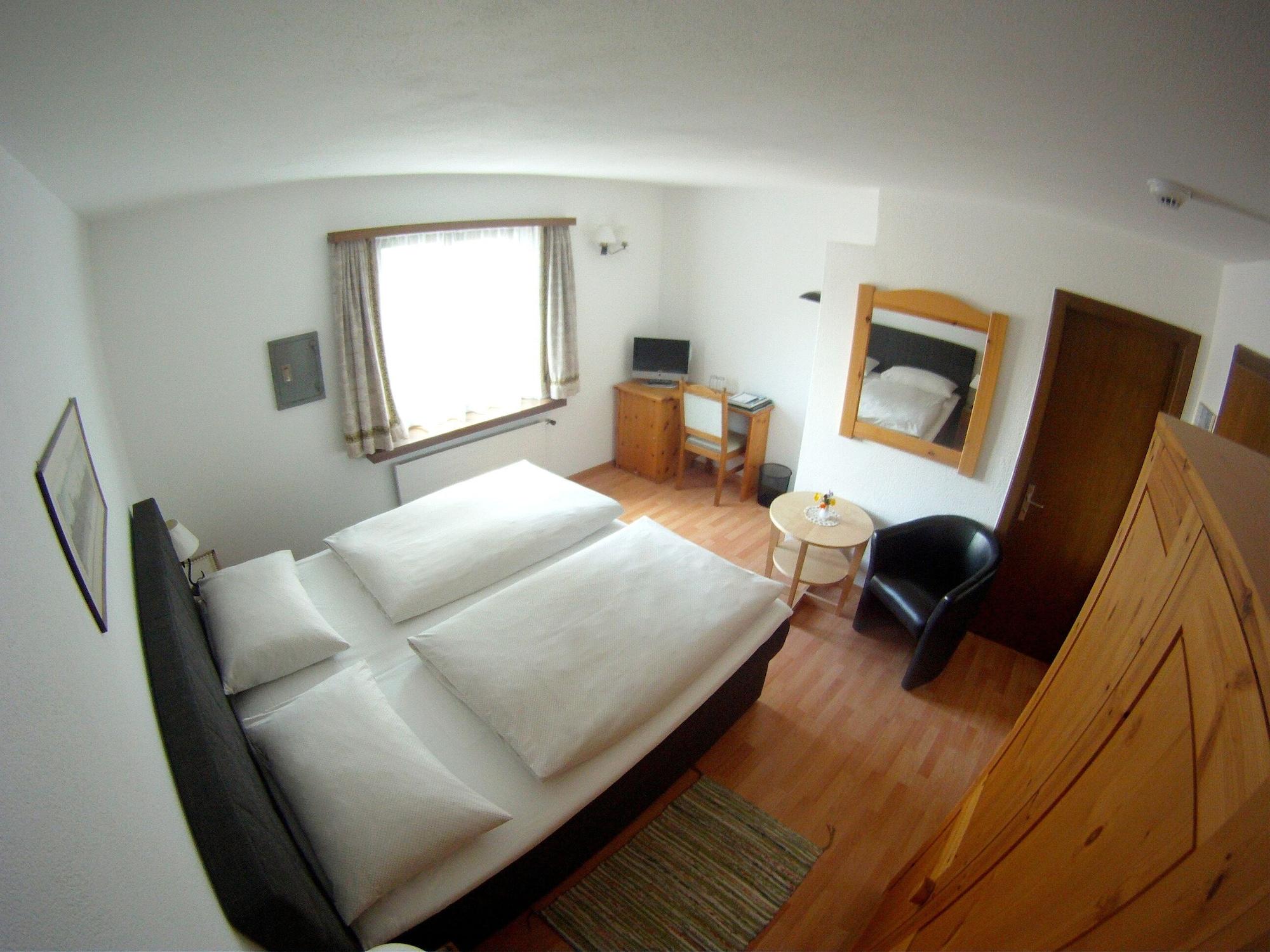 Hotel Baeren St. Moritz Exterior foto